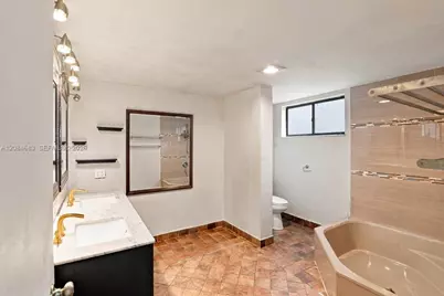 471 Ives Dairy Rd #202-3, Miami, FL 33179 - Photo 21