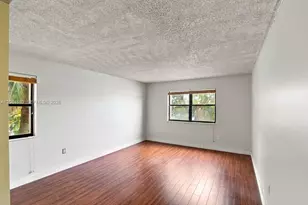 471 Ives Dairy Rd, Miami, FL 33179 - Photo 17