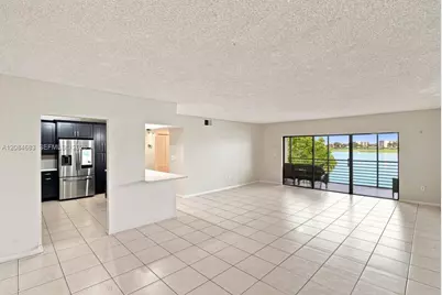 471 Ives Dairy Rd #202-3, Miami, FL 33179 - Photo 5