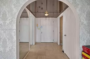 5660 W Collins Ave, Miami Beach, FL 33140 - Photo 13