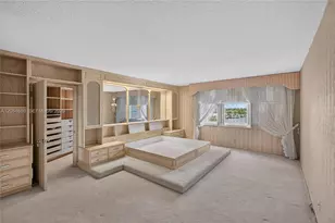 5660 W Collins Ave, Miami Beach, FL 33140 - Photo 39
