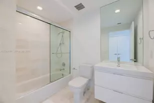 17111 SE Biscayne Blvd, North Miami Beach, FL 33160 - Photo 19