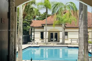 630 S Park Rd, Hollywood, FL 33021 - Photo 13