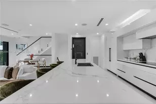 3226 NE 7th St, Pompano Beach, FL 33062 - Photo 11