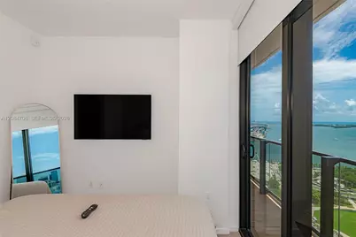398 NE 5th St #3417, Miami, FL 33132 - Photo 25