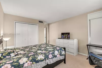 1700 NE 191st St #508, Miami, FL 33179 - Photo 17