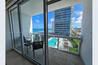 6801 Collins Ave #1014 Legal 1004 Door, Miami Beach, FL 33141 - Photo 13