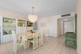 5001 Collins Ave, Miami Beach, FL 33140 - Photo 21