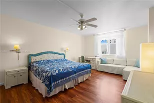 5001 Collins Ave, Miami Beach, FL 33140 - Photo 23