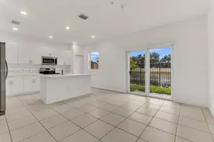 18414 SW 2nd St, Pembroke Pines, FL 33029 - Photo 5