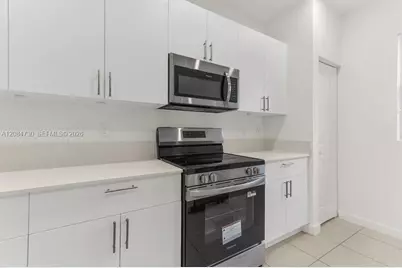18414 SW 2nd St, Pembroke Pines, FL 33029 - Photo 11