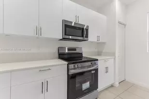 18414 SW 2nd St, Pembroke Pines, FL 33029 - Photo 11