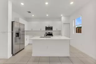 18414 SW 2nd St, Pembroke Pines, FL 33029 - Photo 13