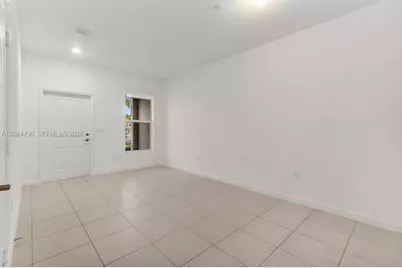 18414 SW 2nd St, Pembroke Pines, FL 33029 - Photo 29