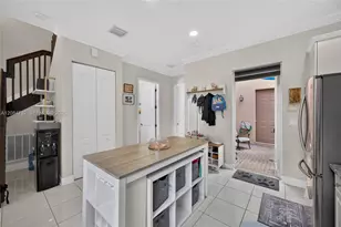 628 SW 147th Ter, Pembroke Pines, FL 33027 - Photo 17