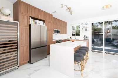 5470 NW 107th Ave #801, Doral, FL 33178 - Photo 7