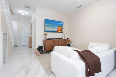 5470 NW 107th Ave #801, Doral, FL 33178 - Photo 11