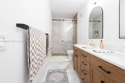 5470 NW 107th Ave #801, Doral, FL 33178 - Photo 23