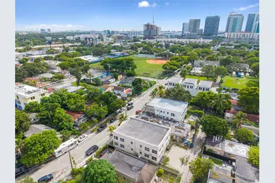 244 NW 34th St, Miami, FL 33127 - Photo 17