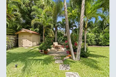 731 NW 4th Ct, Boca Raton, FL 33432 - Photo 49