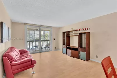 610 NE 12th Ave #206, Hallandale Beach, FL 33009 - Photo 9