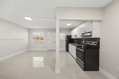 1720 Cleveland St #111W, Hollywood, FL 33020 - Photo 1