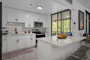 671 NE 195th St, Miami, FL 33179 - Photo 5