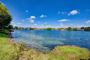 671 NE 195th St, Miami, FL 33179 - Photo 55