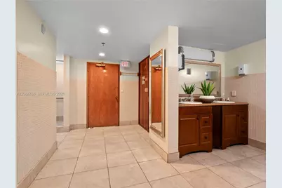 671 NE 195th St #329E, Miami, FL 33179 - Photo 43