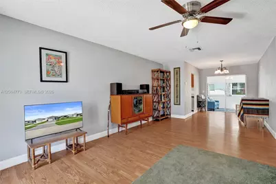 2083 SW 13th Ave, Boynton Beach, FL 33426 - Photo 7