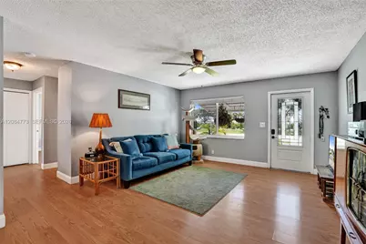 2083 SW 13th Ave, Boynton Beach, FL 33426 - Photo 11