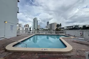 121 Golden Isles Dr, Hallandale Beach, FL 33009 - Photo 41