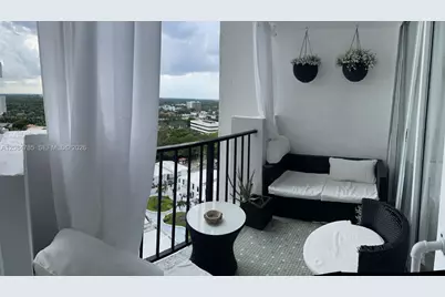 2750 NE 183rd St #1707, Aventura, FL 33160 - Photo 7