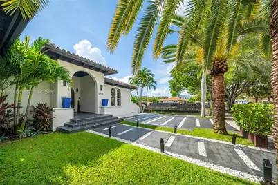 12905 Ixora Rd, North Miami, FL 33181 - Photo 5