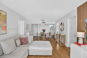 8201 Byron Ave, Miami Beach, FL 33141 - Photo 11