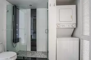 1200 Brickell Bay Dr, Miami, FL 33131 - Photo 21