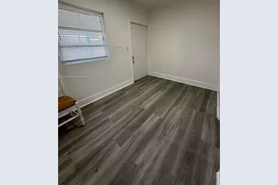 1121 NW 40th St #4, Miami, FL 33127 - Photo 5
