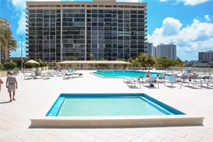 1985 S Ocean Dr, Hallandale Beach, FL 33009 - Photo 33
