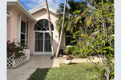 7625 SE Bay Cedar Cir, Hobe Sound, FL 33455 - Photo 1