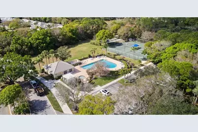 7625 SE Bay Cedar Cir, Hobe Sound, FL 33455 - Photo 9