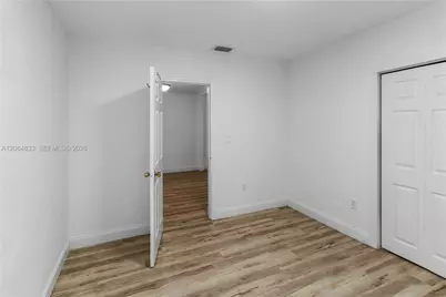 2532 SW 27th St, Miami, FL 33133 - Photo 31