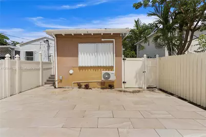 2532 SW 27th St, Miami, FL 33133 - Photo 33