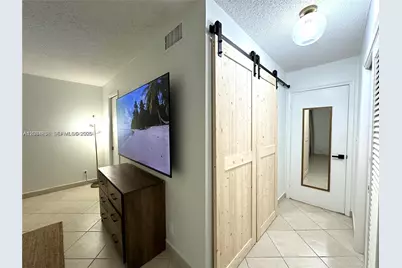 620 NE 12th Ave #102, Hallandale Beach, FL 33009 - Photo 11