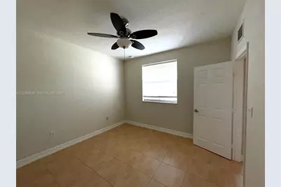 11501 NW 77th St #0, Doral, FL 33178 - Photo 15