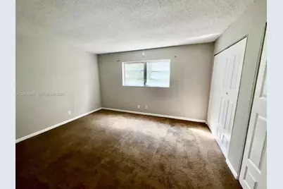 1200 Tallwood Ave #102, Hollywood, FL 33021 - Photo 5