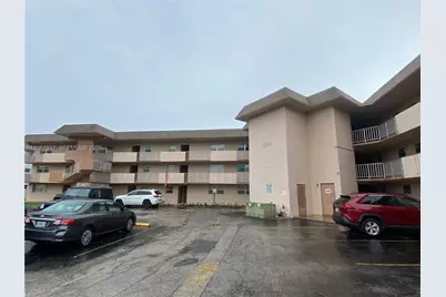 1200 Tallwood Ave #102, Hollywood, FL 33021 - Photo 1