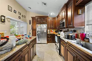 1065 W Fairfax Cir W, Boynton Beach, FL 33436 - Photo 3