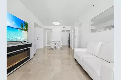 6365 Collins Ave #1911, Miami Beach, FL 33141 - Photo 3