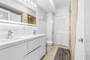 6365 Collins Ave, Miami Beach, FL 33141 - Photo 15