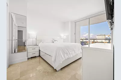 6365 Collins Ave #1911, Miami Beach, FL 33141 - Photo 11
